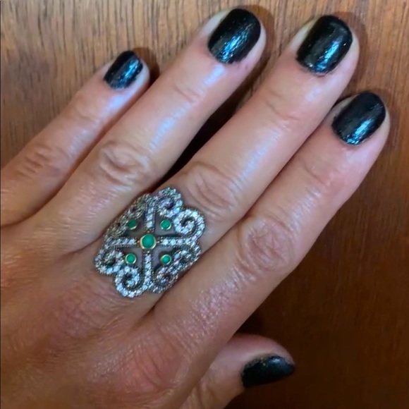 Emerald Topaz With Hearts Silver Antique Style Ring Size 8 💚 - Picture 1 of 5